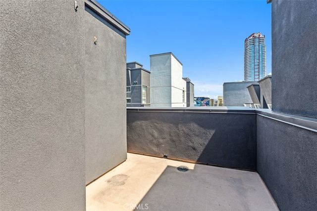 525 11th 1507, San Diego, CA 92101