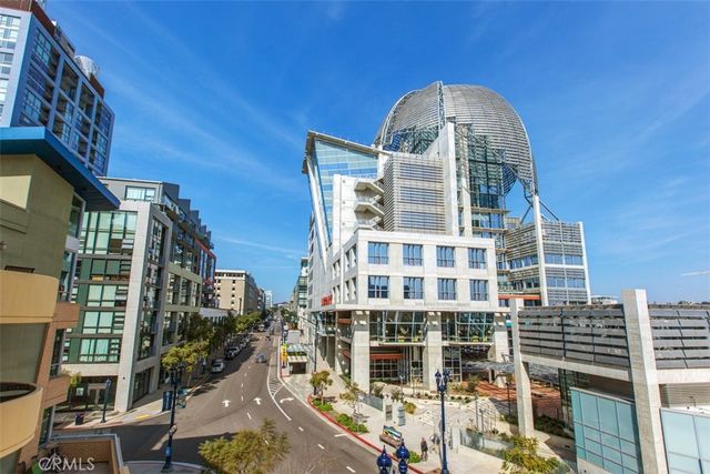 525 11th 1507, San Diego, CA 92101