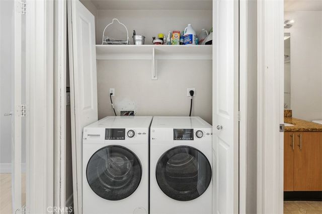 525 11th 1507, San Diego, CA 92101