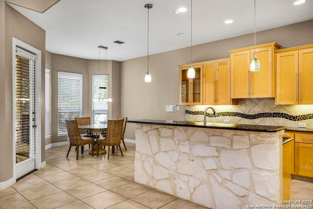 3439 Monterrey Oak, San Antonio, TX 78230