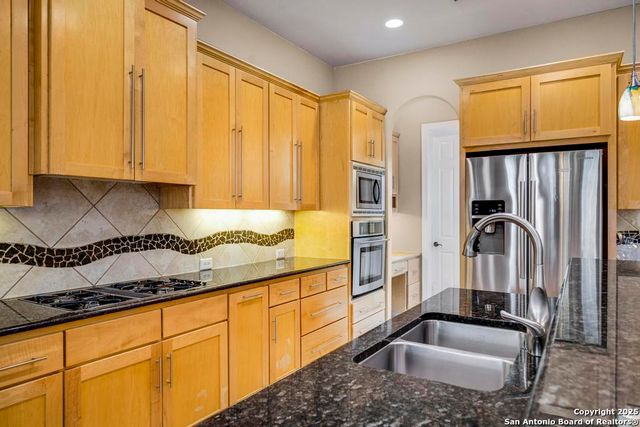 3439 Monterrey Oak, San Antonio, TX 78230