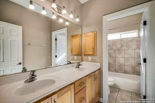 3439 Monterrey Oak, San Antonio, TX 78230