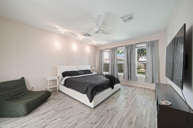 16322 Drystone Lane, Houston, TX 77095