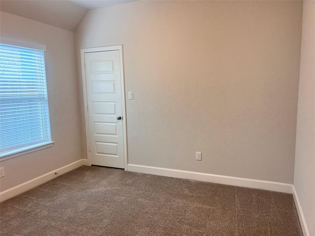 165 Hidden Peak Dr, Montgomery, TX 77316