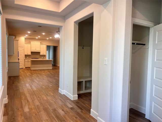 165 Hidden Peak Dr, Montgomery, TX 77316