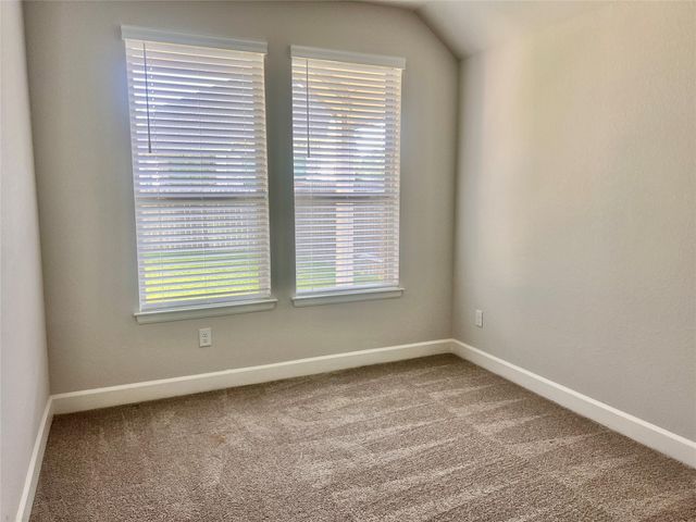 165 Hidden Peak Dr, Montgomery, TX 77316