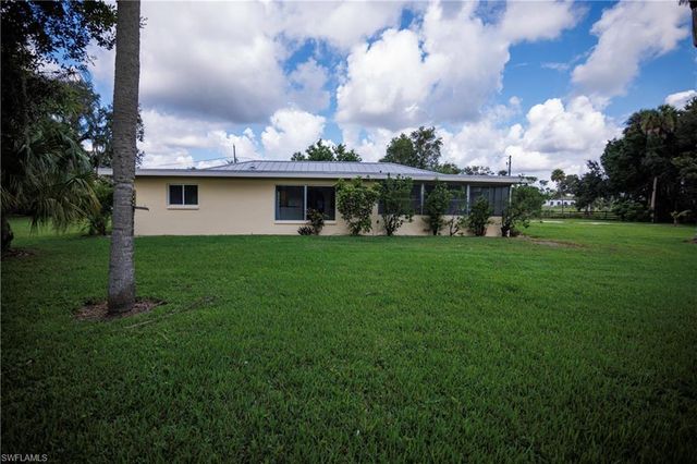 1821 Sunset TRL, Alva, FL 33920