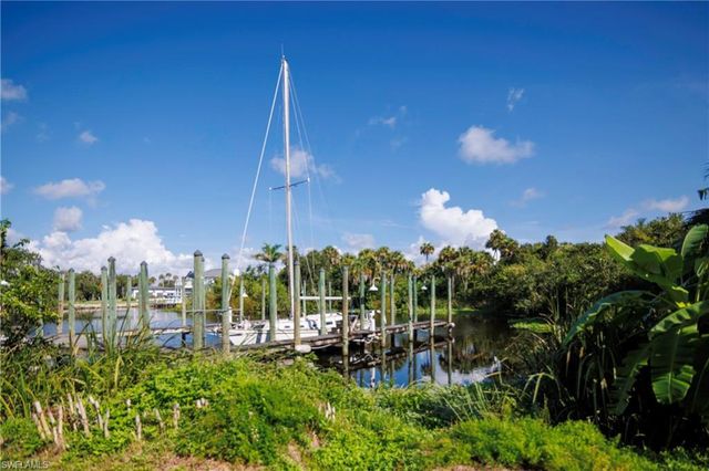 1821 Sunset TRL, Alva, FL 33920