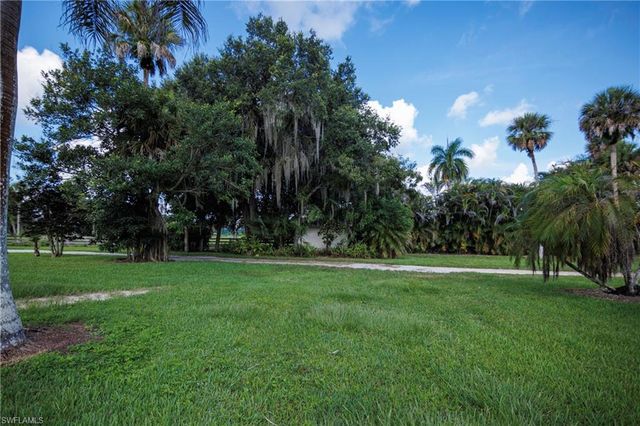 1821 Sunset TRL, Alva, FL 33920