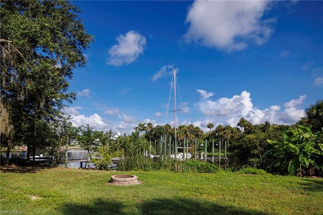 1821 Sunset TRL, Alva, FL 33920