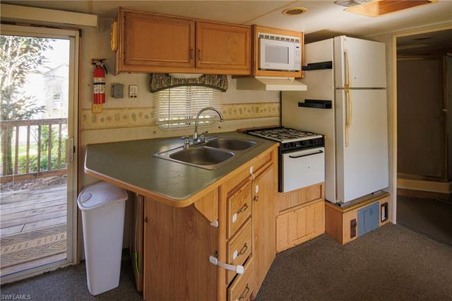 1821 Sunset TRL, Alva, FL 33920