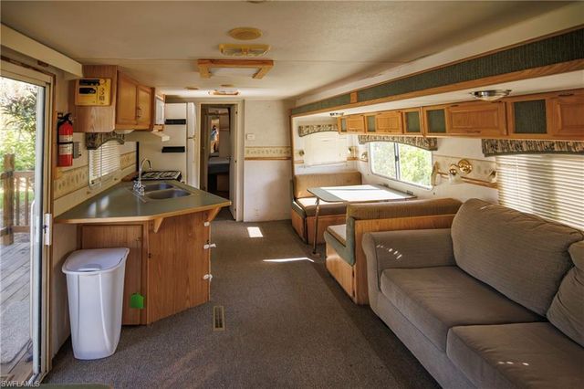 1821 Sunset TRL, Alva, FL 33920