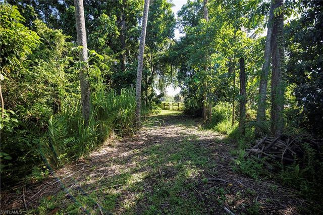 1821 Sunset TRL, Alva, FL 33920