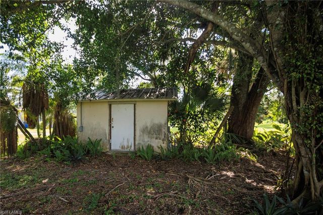 1821 Sunset TRL, Alva, FL 33920
