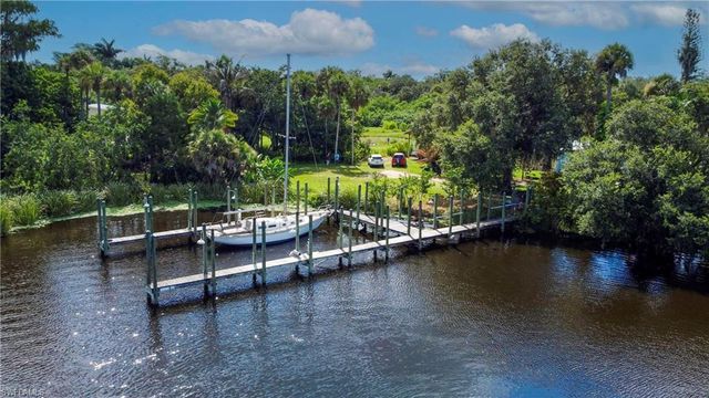 1821 Sunset TRL, Alva, FL 33920