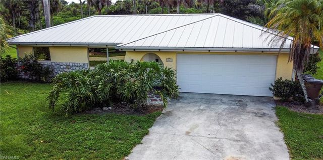 1821 Sunset TRL, Alva, FL 33920