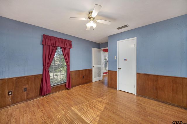 126 Hideaway Lane East, Hideaway, TX 75771