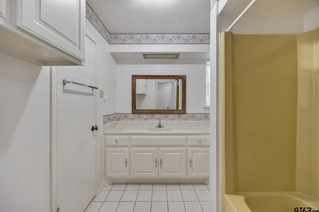 126 Hideaway Lane East, Hideaway, TX 75771