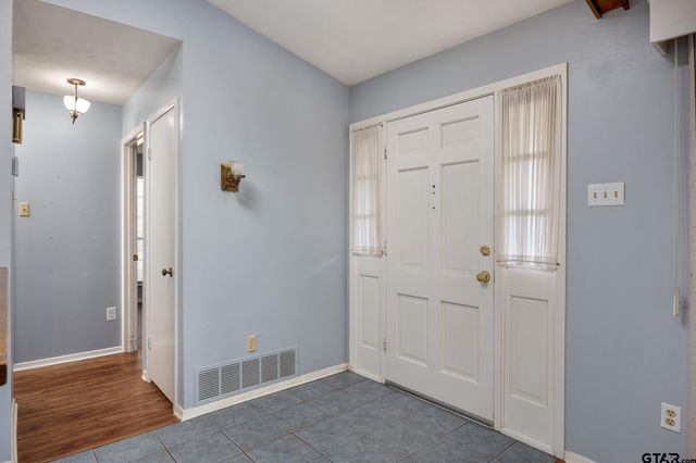 126 Hideaway Lane East, Hideaway, TX 75771