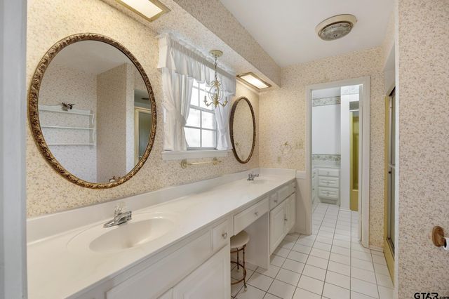 126 Hideaway Lane East, Hideaway, TX 75771