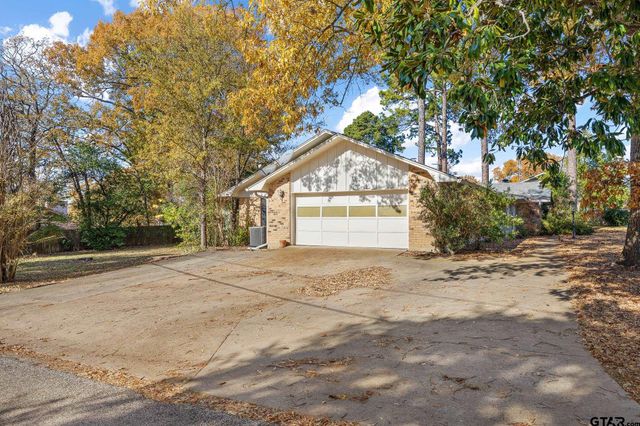 126 Hideaway Lane East, Hideaway, TX 75771