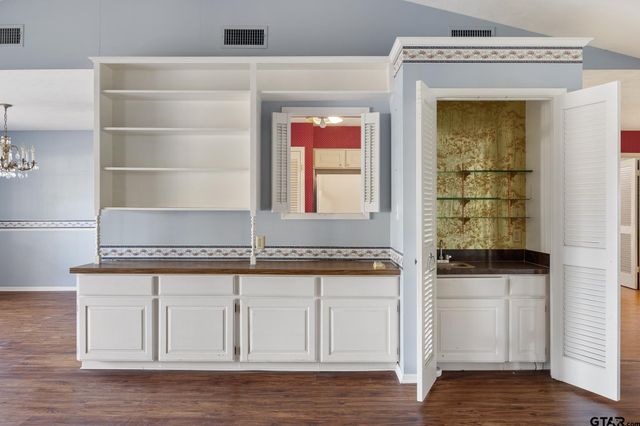 126 Hideaway Lane East, Hideaway, TX 75771