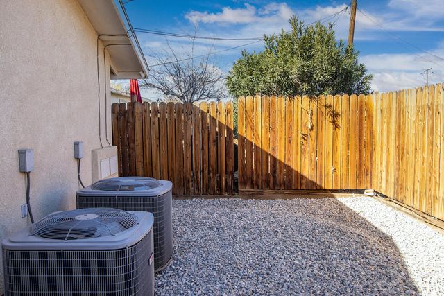 61786 Desert Air Road, Joshua Tree, CA 92252