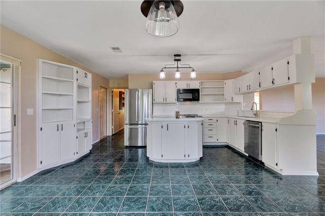 13559 S Highway 170, West Fork, AR 72774