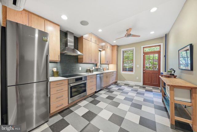 2204 FLAGLER PL NW, Washington, DC 20001