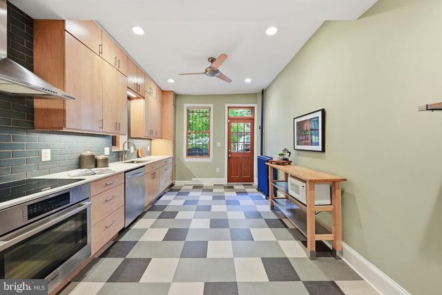 2204 FLAGLER PL NW, Washington, DC 20001