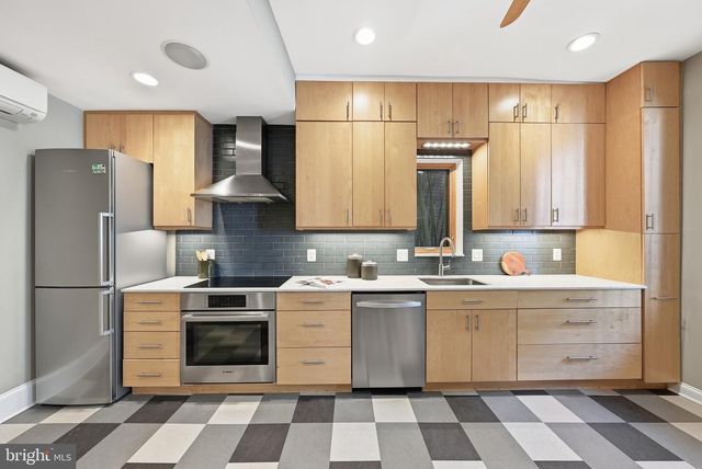 2204 FLAGLER PL NW, Washington, DC 20001