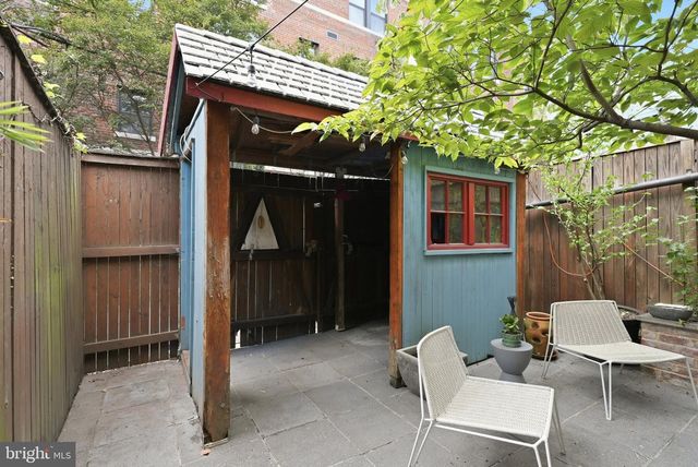 2204 FLAGLER PL NW, Washington, DC 20001