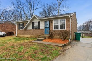 5817 Medtree Pl, Louisville, KY 40229