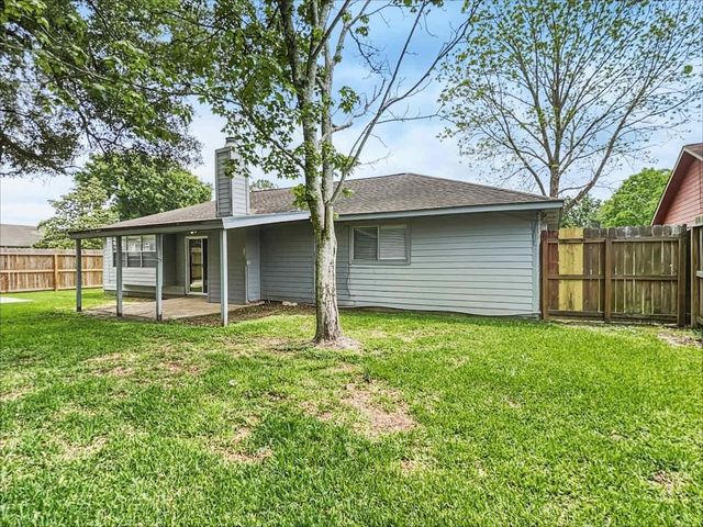 2902 Early Turn Drive, Webster, TX 77598