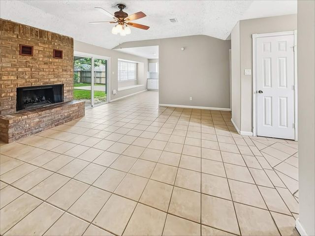 2902 Early Turn Drive, Webster, TX 77598