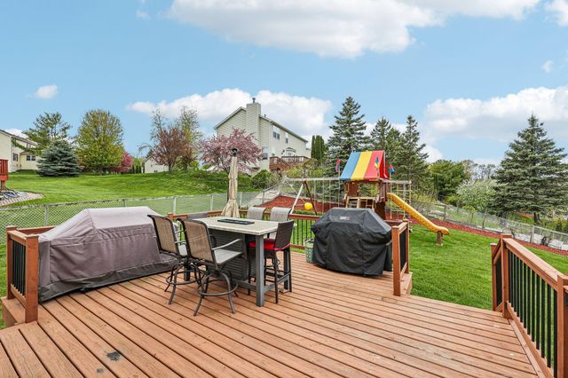 4909 Rusten Rd, Eagan, MN 55122