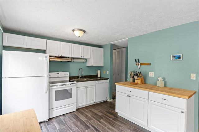 100 Wickham Farm Drive, Englewood, OH 45322