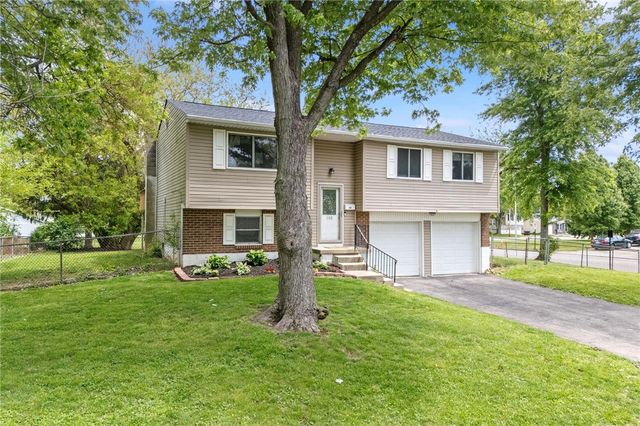 100 Wickham Farm Drive, Englewood, OH 45322