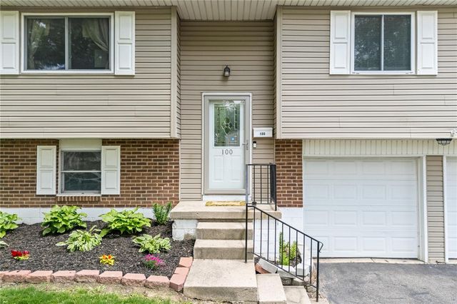 100 Wickham Farm Drive, Englewood, OH 45322