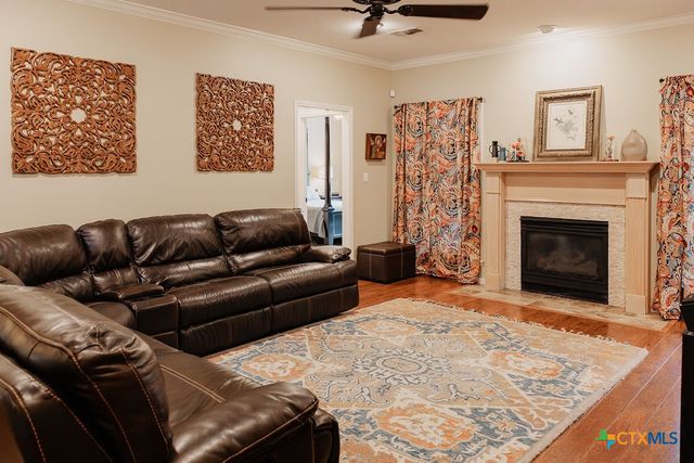 407 Woodway Drive, Victoria, TX 77904