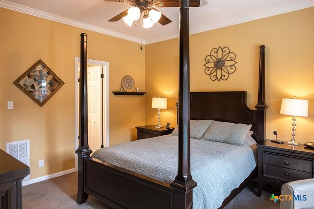 407 Woodway Drive, Victoria, TX 77904