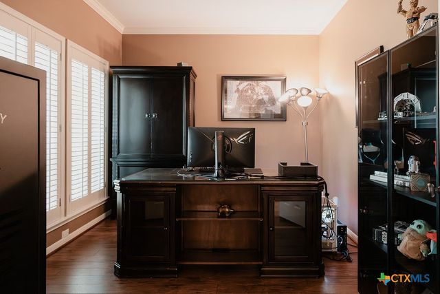 407 Woodway Drive, Victoria, TX 77904