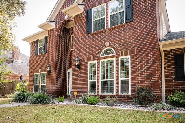 407 Woodway Drive, Victoria, TX 77904