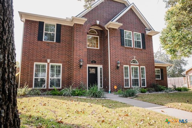 407 Woodway Drive, Victoria, TX 77904