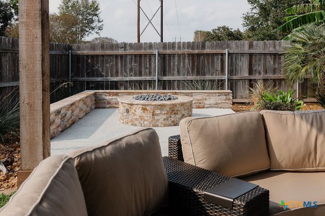407 Woodway Drive, Victoria, TX 77904