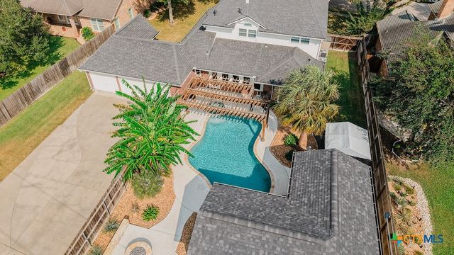 407 Woodway Drive, Victoria, TX 77904