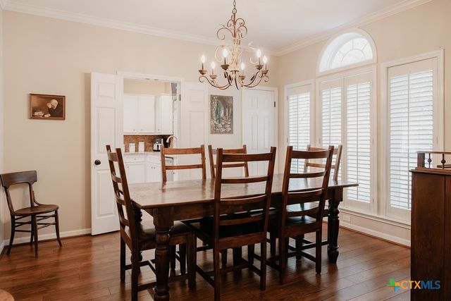 407 Woodway Drive, Victoria, TX 77904