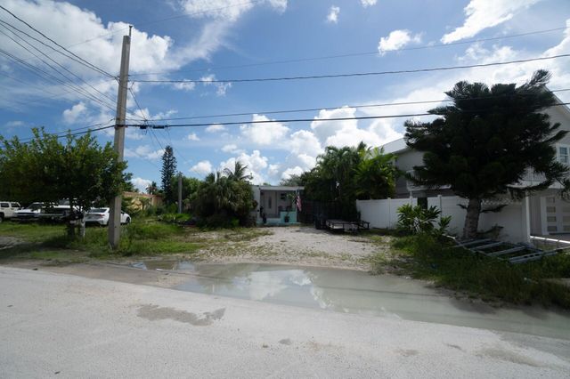 256 Mars Lane, Geiger Key, FL 33040