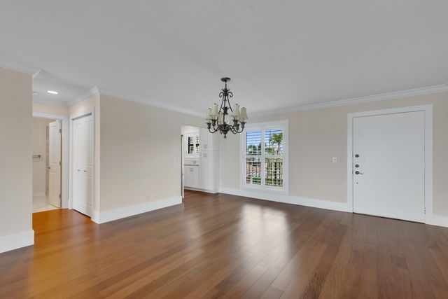 624 SW St. Lucie Crescent 206, Stuart, FL 34994