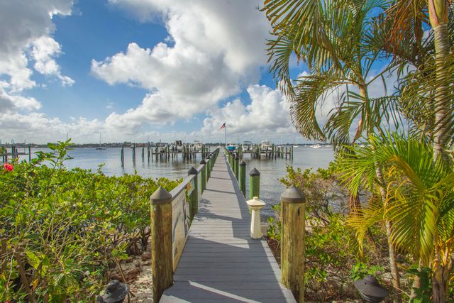 624 SW St. Lucie Crescent 206, Stuart, FL 34994